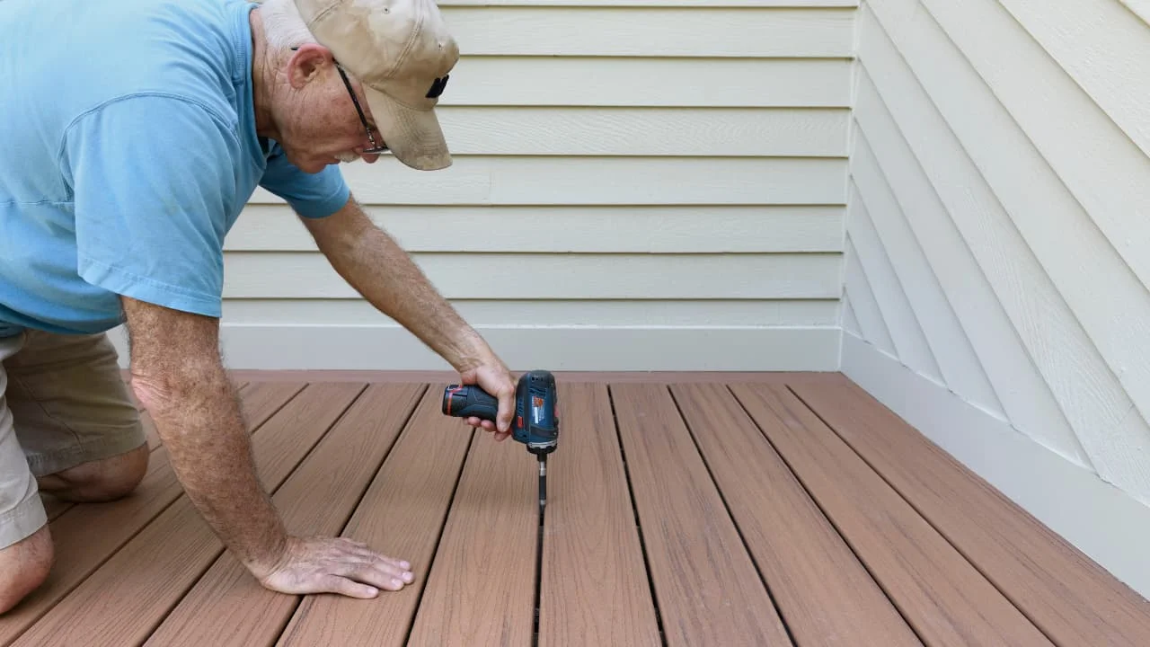 can you paint composite decking